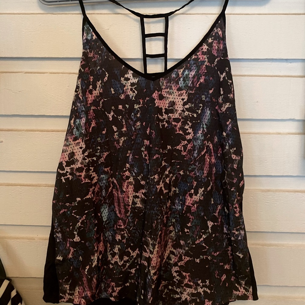 Lululemon very light tank